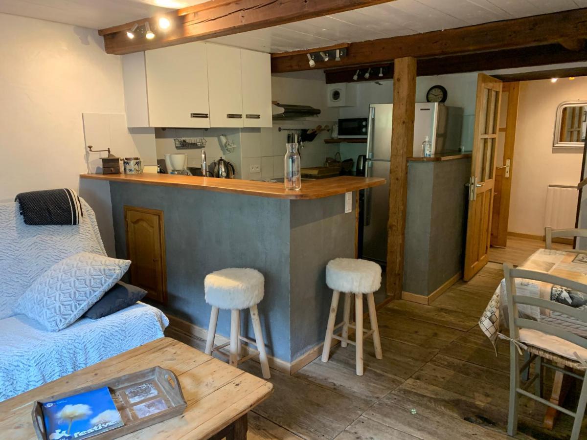 La Combe De Moulin Apartment Пезе-Нанкроа Екстериор снимка